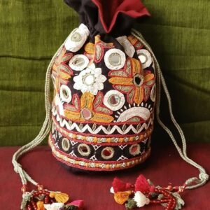 Paako Embroidered Potli Bag from Kutch – (PEPB0020)