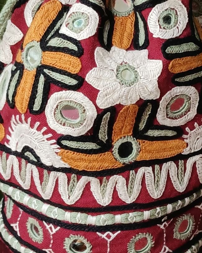 Paako Embroidered Potli Bag from Kutch – (PEPB0022) - Image 2