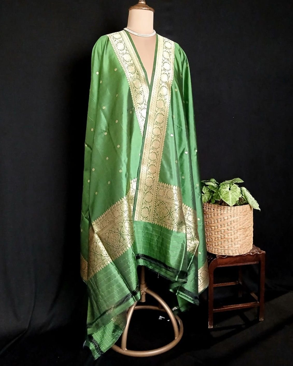 Banarasi Pure Katan Silk Dupatta – (DUPT1014)