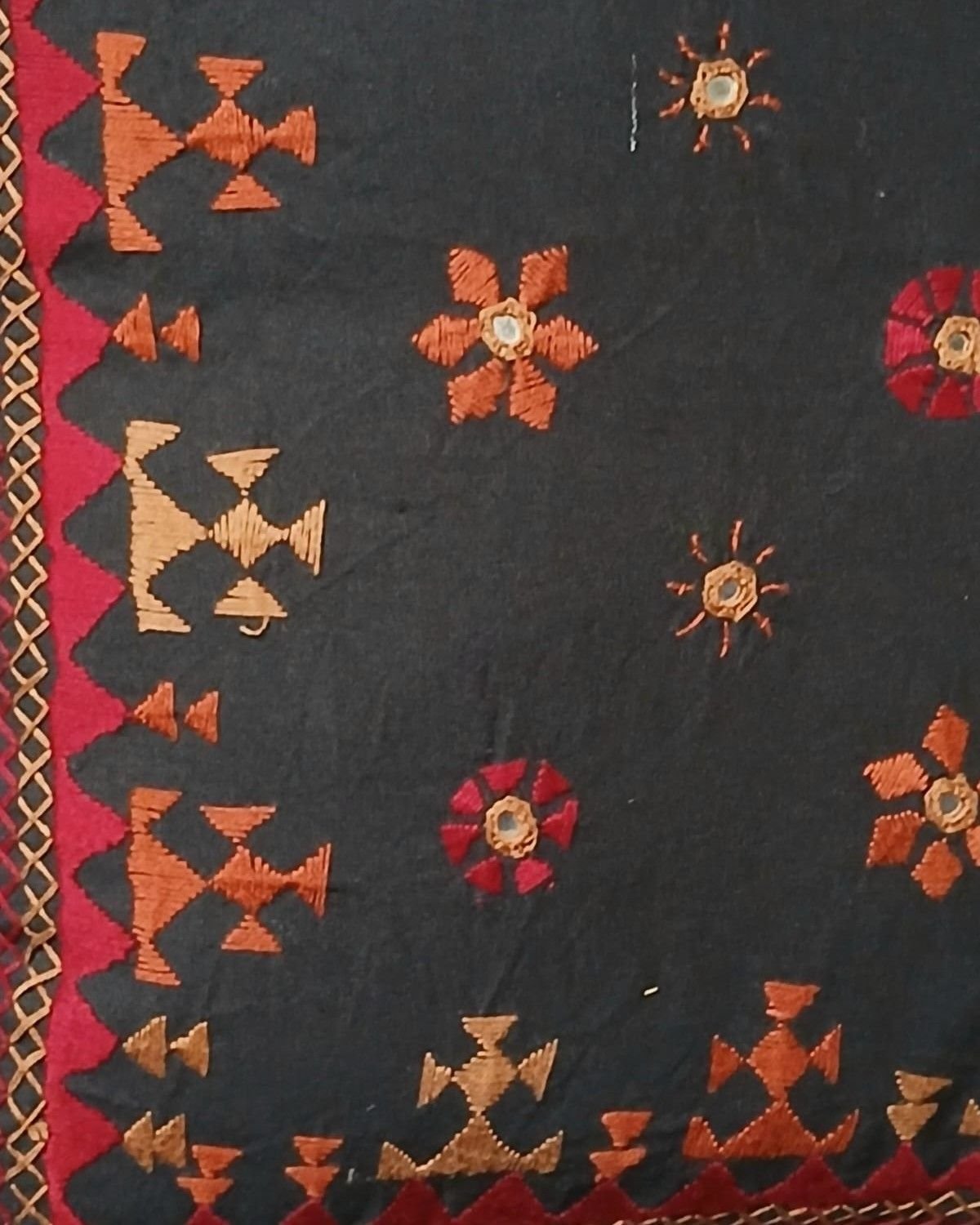 Barmer Embroidered Cushion Cover Set - (BECC0007) - Image 4