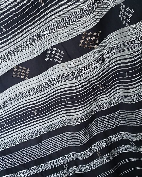 Bhujodi Saree Handwoven in Kala Cotton – (BHUJ1090) - Image 4