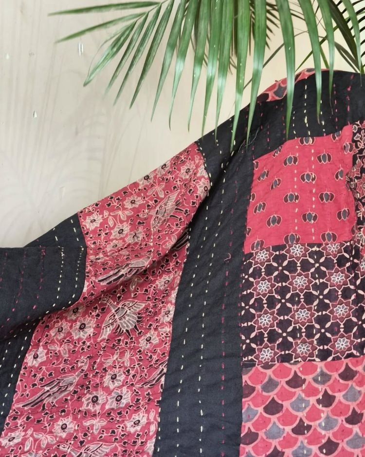 Patchwork Two-Layer Ajrakh Quilt (Godhri) – (APDG0018) - Image 2