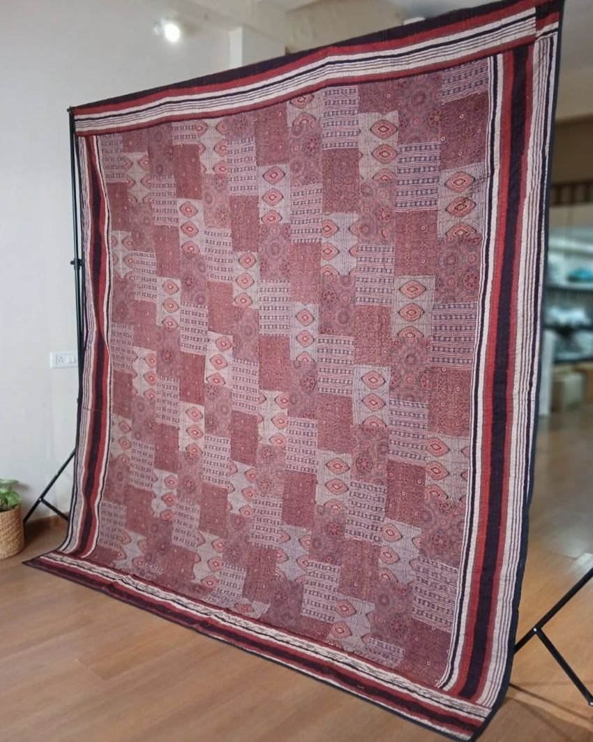 Patchwork Two-Layer Ajrakh Quilt (Godhri) – (APDG0019) - Image 4