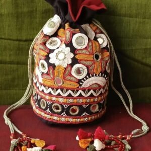 Paako Embroidered Potli Bag from Kutch – (PEPB0032)