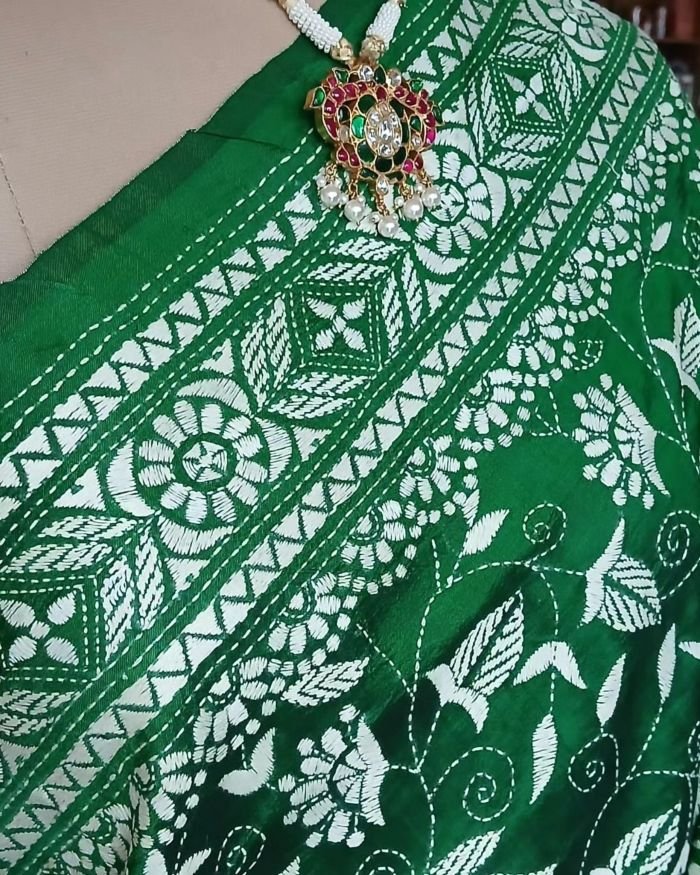Santiniketan Kantha Saree in pure Bisnupuri Silk – (SNBK1087) - Image 2