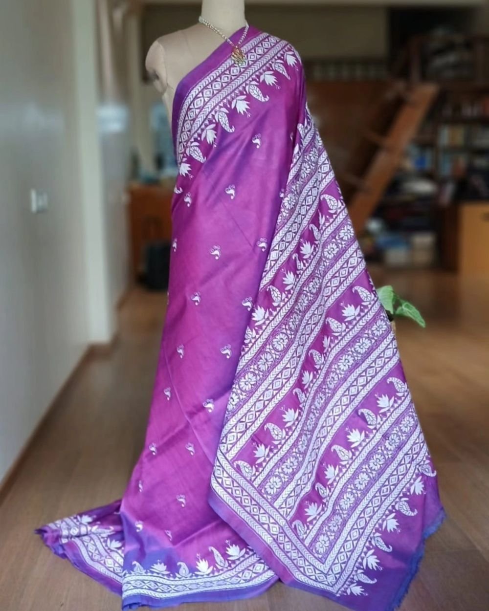 Santiniketan Kantha Saree in pure Bisnupuri Silk – (SNBK1090)