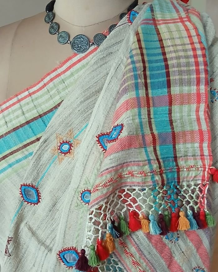 Bhujodi Handweave Saree in Pale Green. – (BHUJ1074) - Image 8