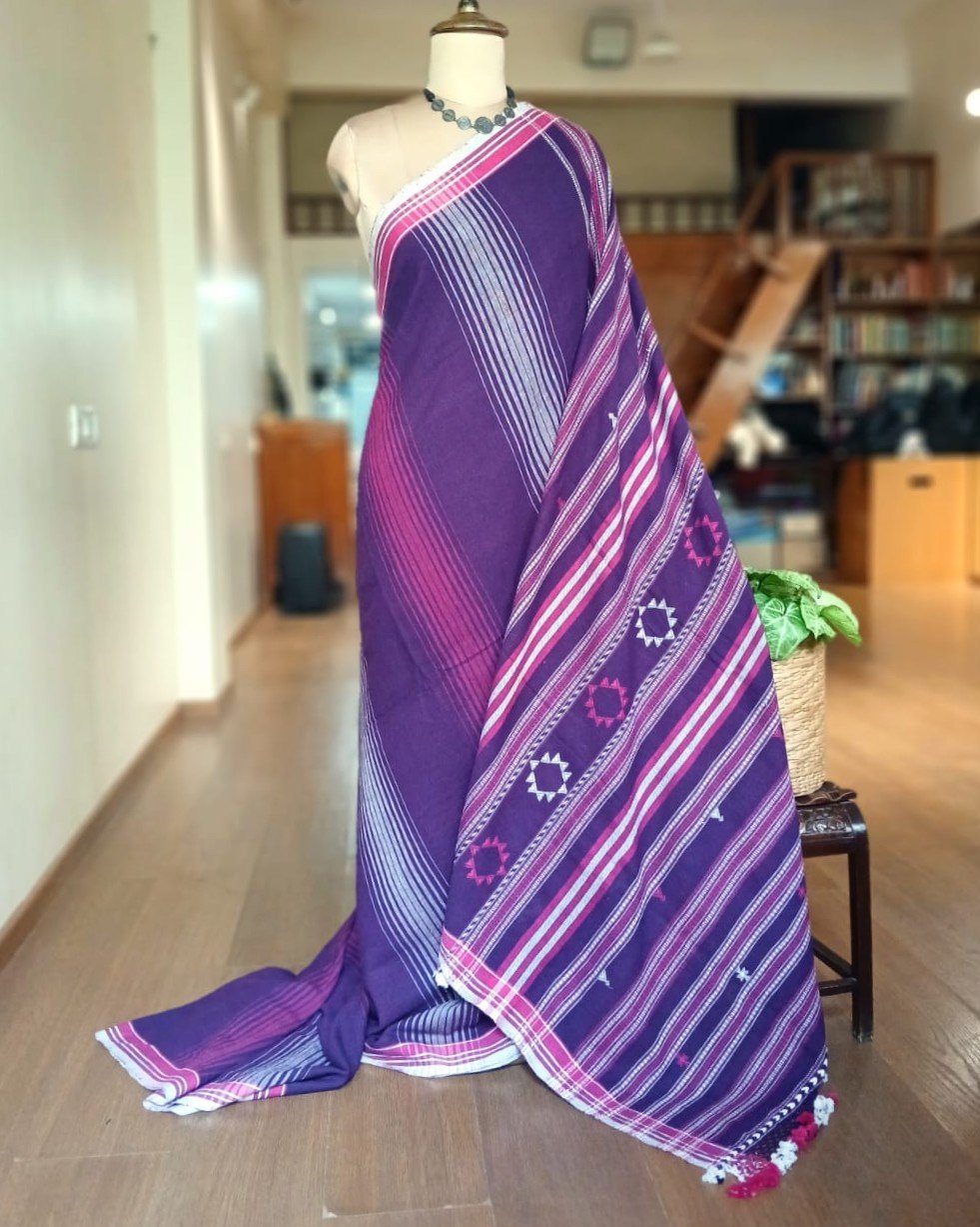 Bhujodi Saree Handwoven in Kala Cotton. – (BHUJ1078) - Image 2