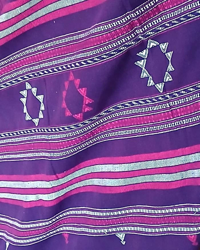 Bhujodi Saree Handwoven in Kala Cotton. – (BHUJ1078) - Image 4