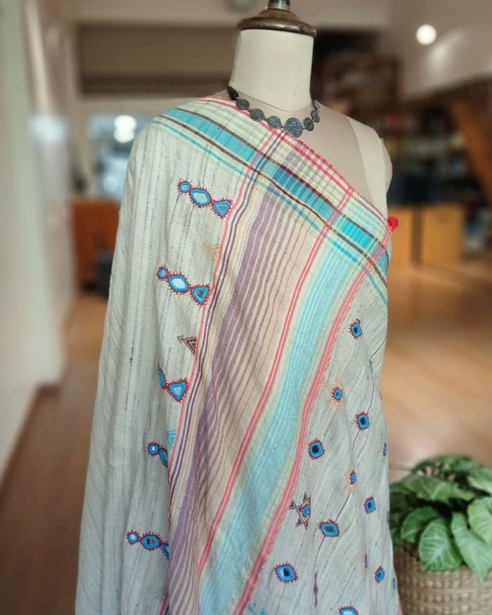 Bhujodi Handweave Saree in Pale Green. – (BHUJ1074) - Image 13