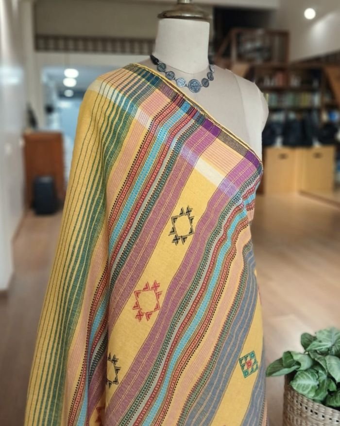 Bhujodi Saree Handwoven in Kala Cotton. – (BHUJ1079) - Image 8