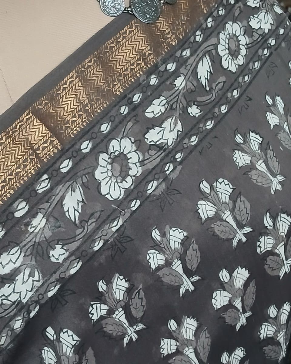 Hand Blockprint on Silk-Cotton from Bagru - (HBSC0001) - Image 4