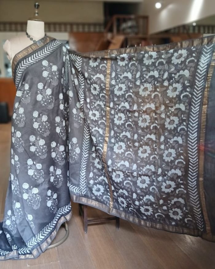 Hand Blockprint on Silk-Cotton from Bagru – (HBSC0005) - Image 3