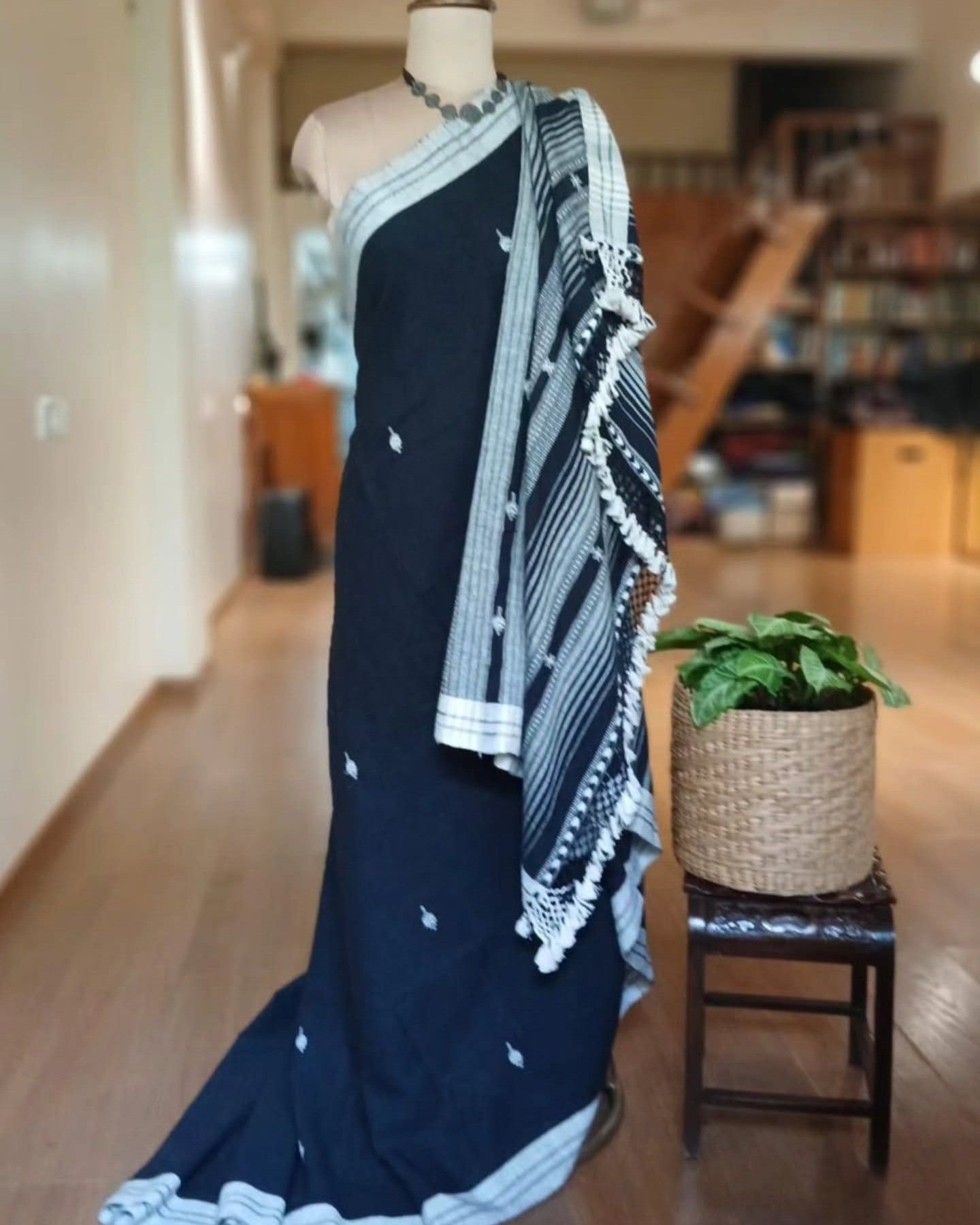 Bhujodi Saree Handwoven in Kala Cotton – (BHUJ1094)