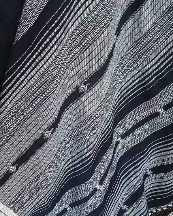 Bhujodi Saree Handwoven in Kala Cotton – (BHUJ1094) - Image 4