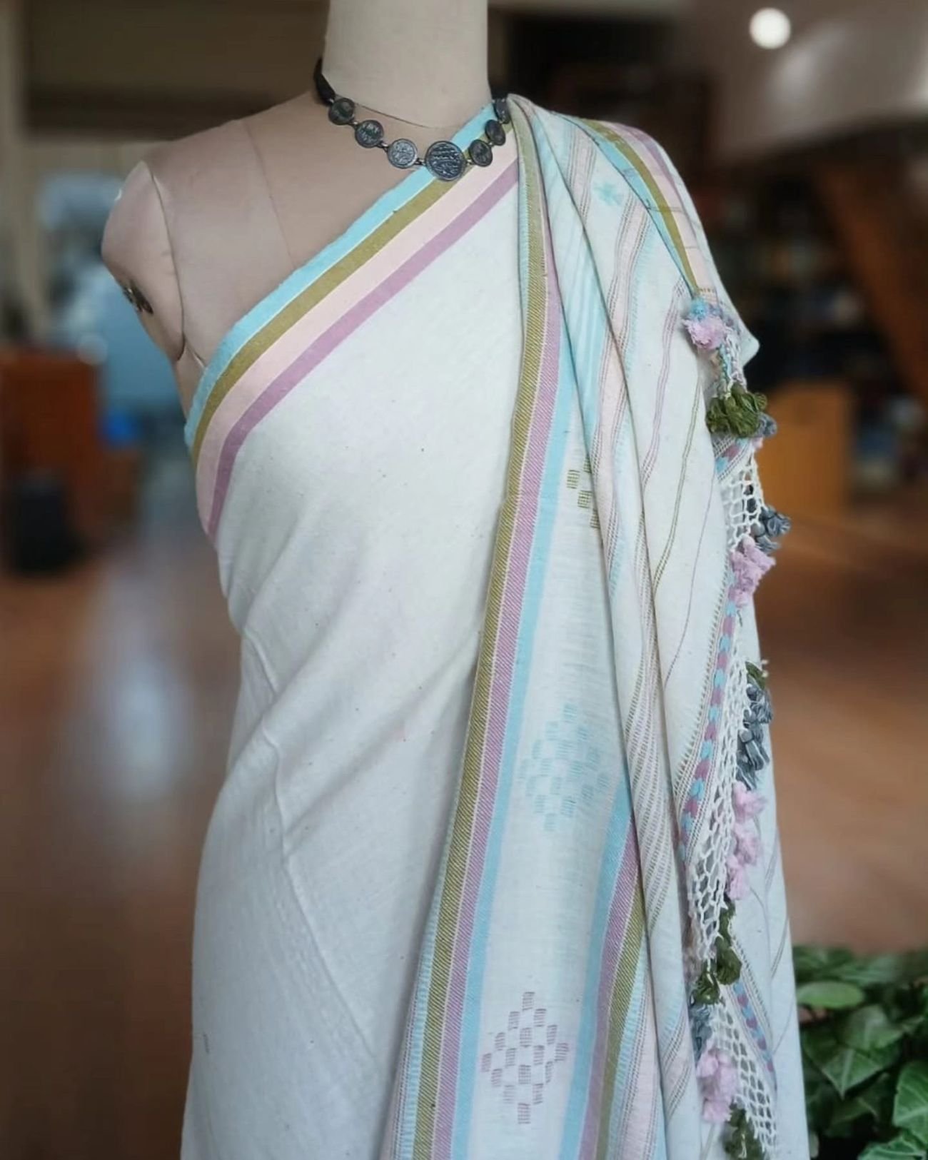 Bhujodi Saree Handwoven in Kala Cotton – (BHUJ1095) - Image 5