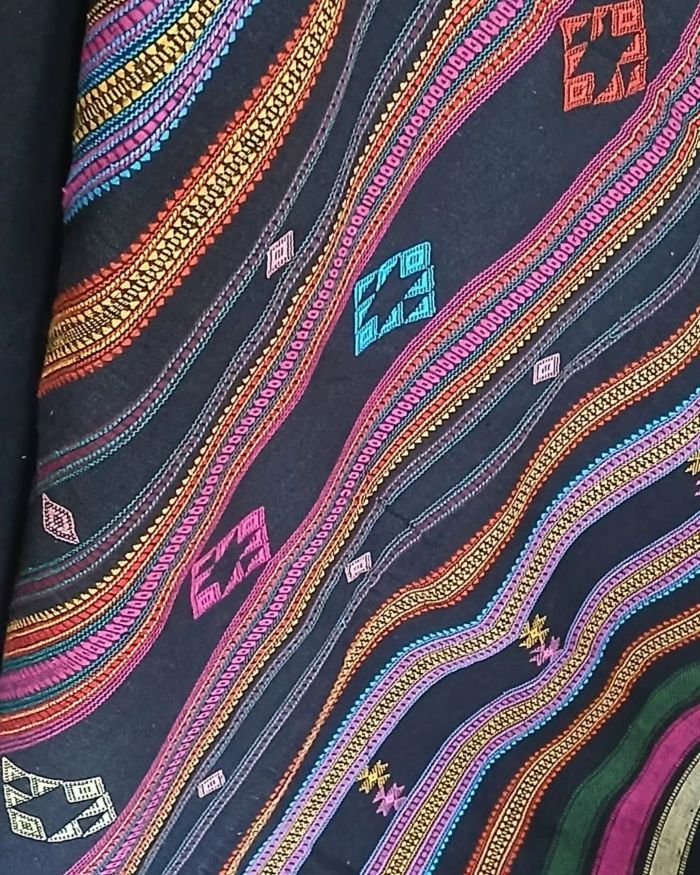 Bhujodi Saree Handwoven in Kala Cotton – (BHUJ1097) - Image 4
