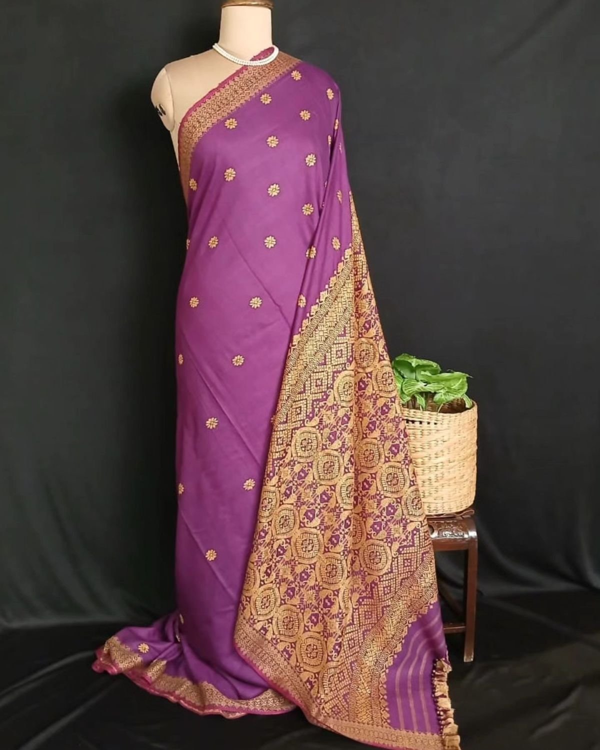 Ahimsa Eri Silk saree from Sualkuchi in Assam - (AESS0021)