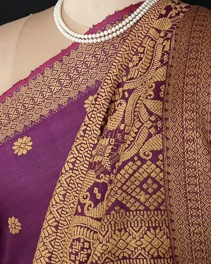 Ahimsa Eri Silk saree from Sualkuchi in Assam - (AESS0021) - Image 2