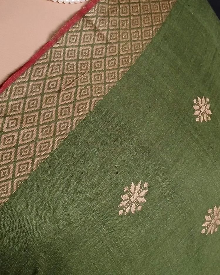 Ahimsa Eri Silk saree from Sualkuchi in Assam - (AESS0020) - Image 5