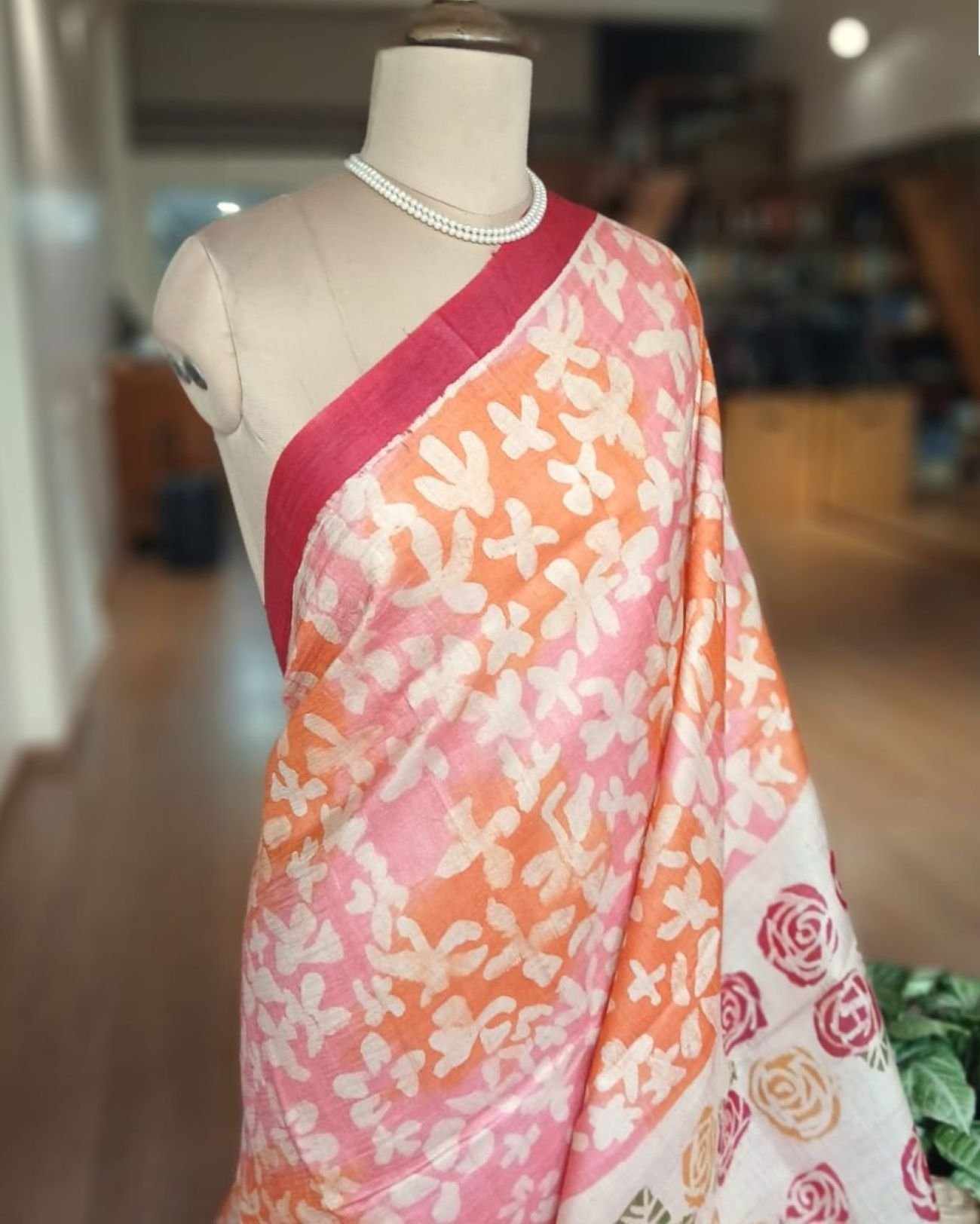 Handpainted Tussar Silk Saree - (HTSS0001) - Image 2