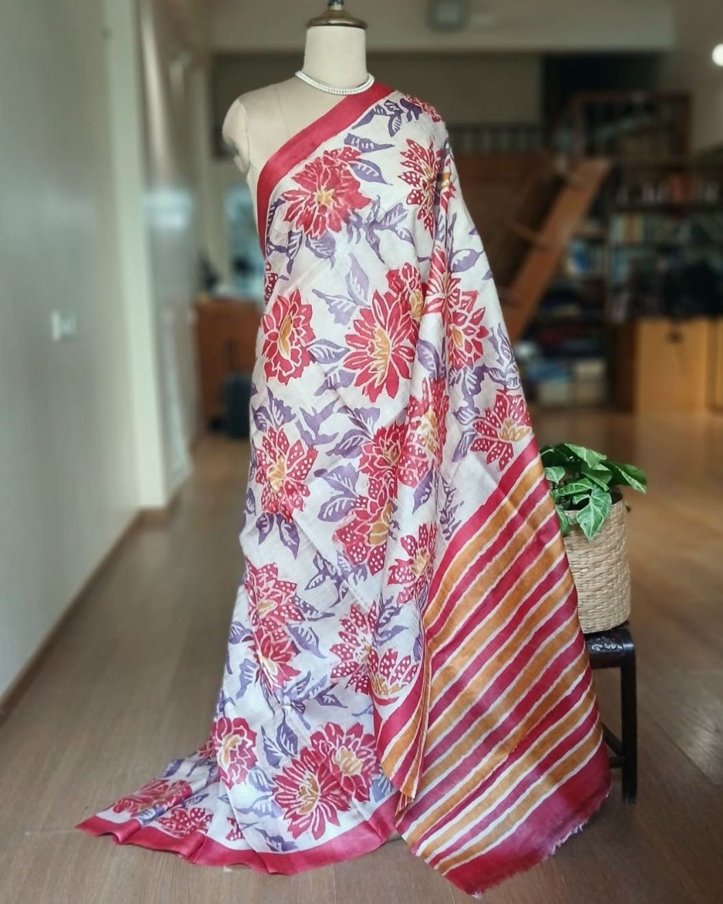 Handpainted Tussar Silk Saree - (HTSS0002)