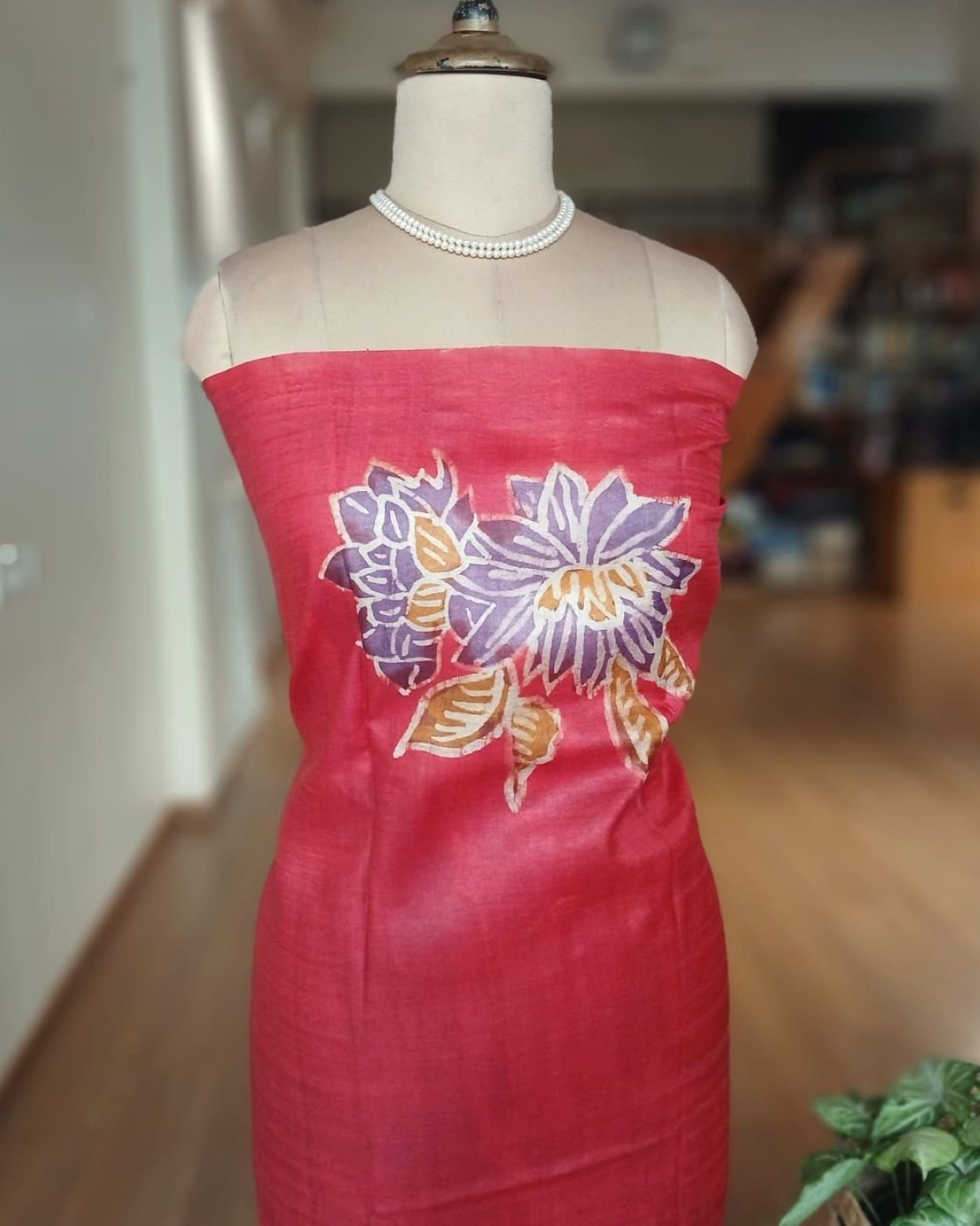 Handpainted Tussar Silk Saree - (HTSS0002) - Image 9