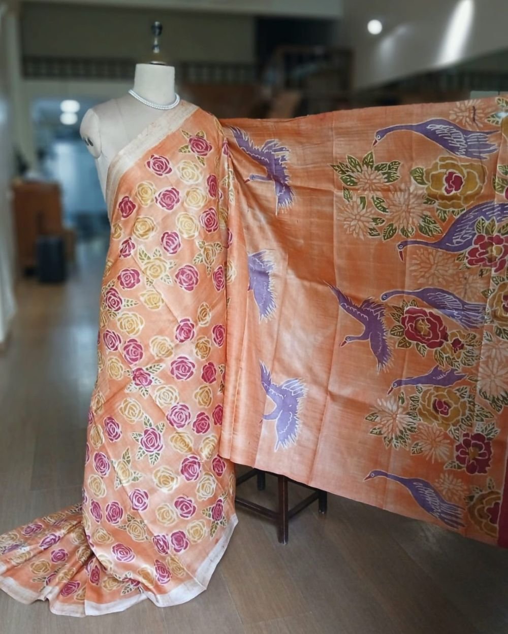Handpainted Tussar Silk Saree - (HTSS0003) - Image 7