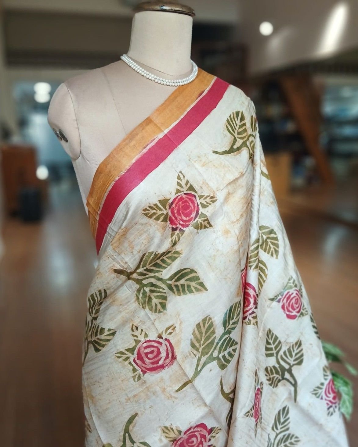 Handpainted Tussar Silk Saree - (HTSS0004) - Image 2