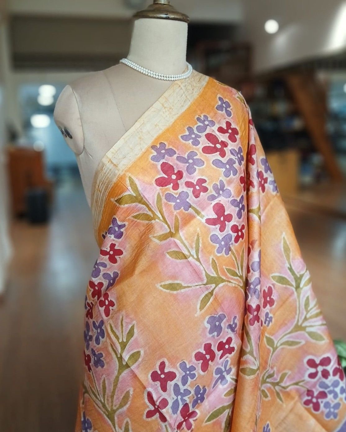Handpainted Tussar Silk Saree - (HTSS0005) - Image 2