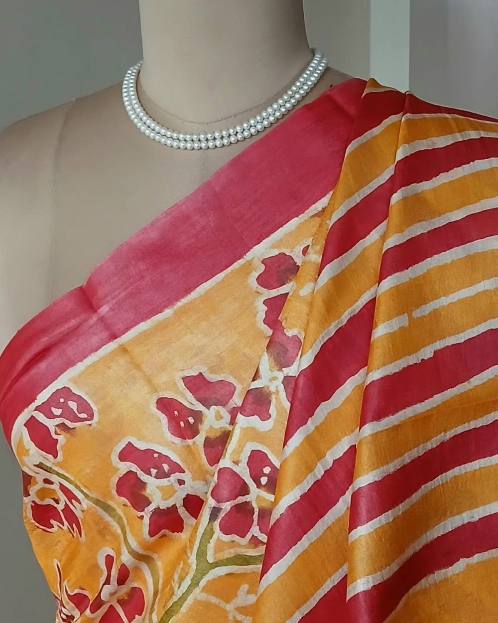 Handpainted Tussar Silk Saree - (HTSS0007) - Image 7