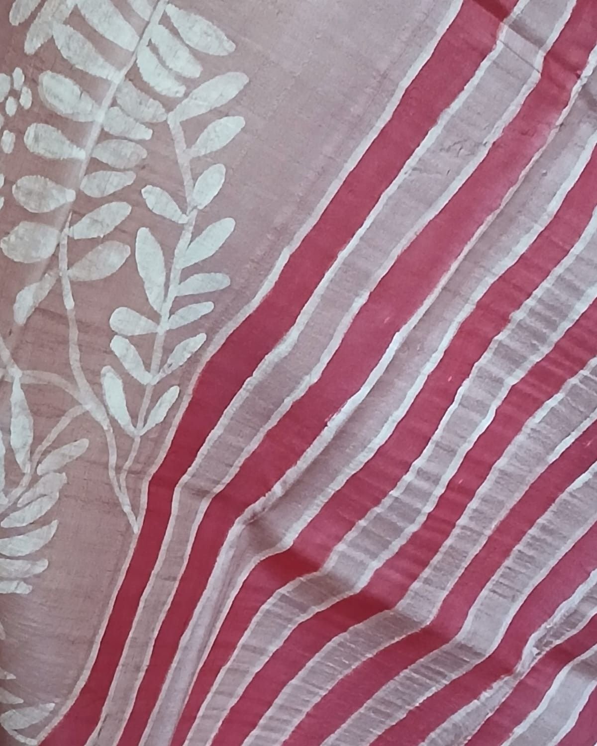 Handpainted Tussar Silk Saree - (HTSS0008) - Image 4