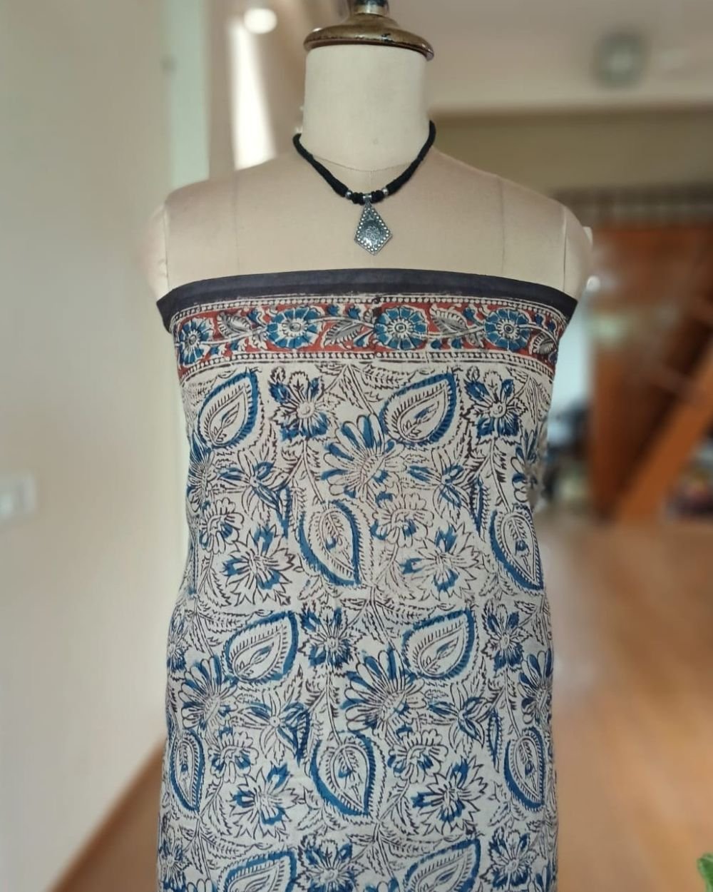 Pedana Kalamkari Saree on Viscose-Based Chennur Silk - (PKCS0002) - Image 9