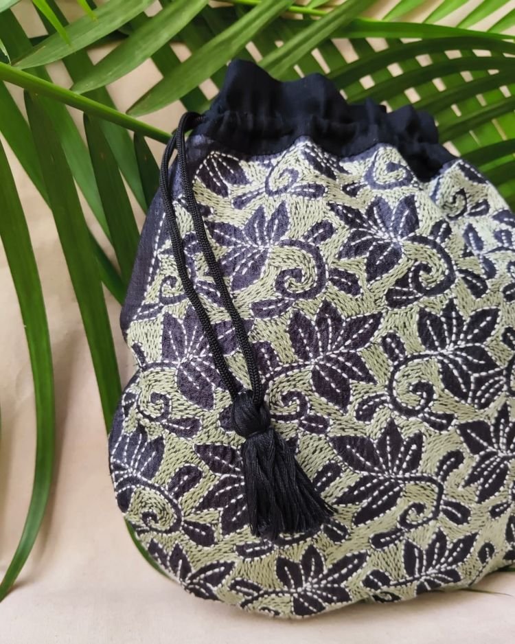 Tussar Silk Kantha Batua - (TSKB0008) - Image 2
