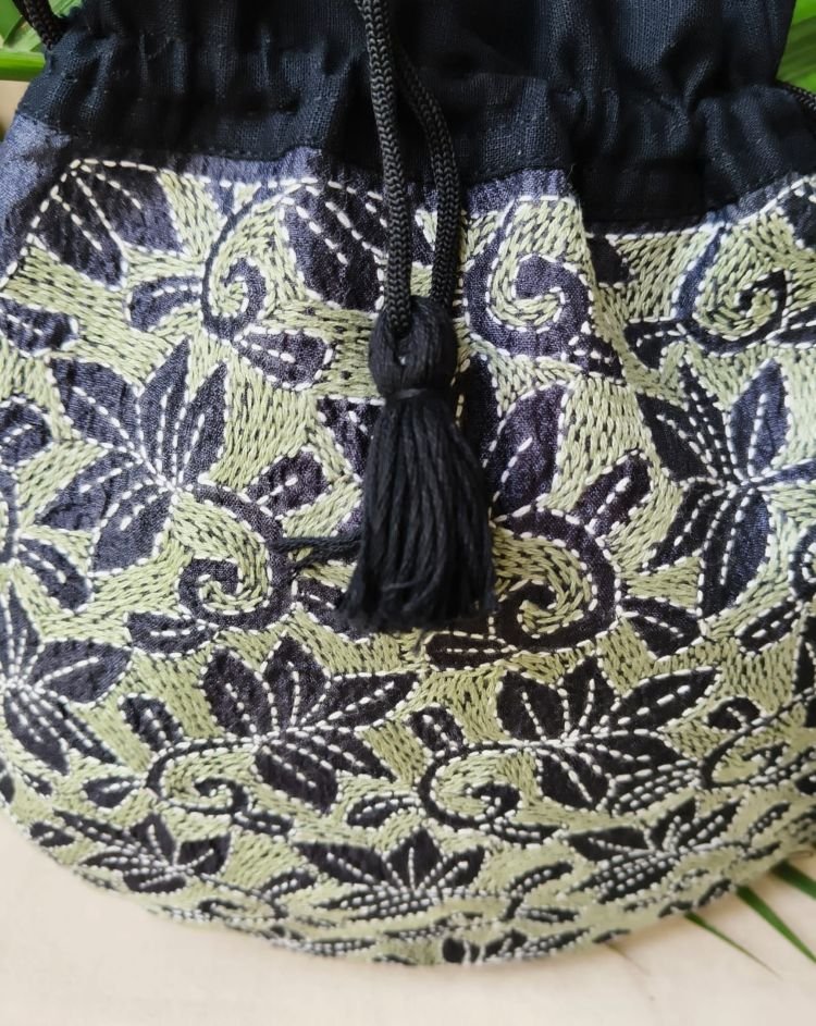 Tussar Silk Kantha Batua - (TSKB0008) - Image 8