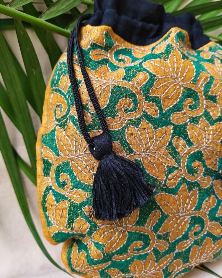 Tussar Silk Kantha Batua - (TSKB0012) - Image 2