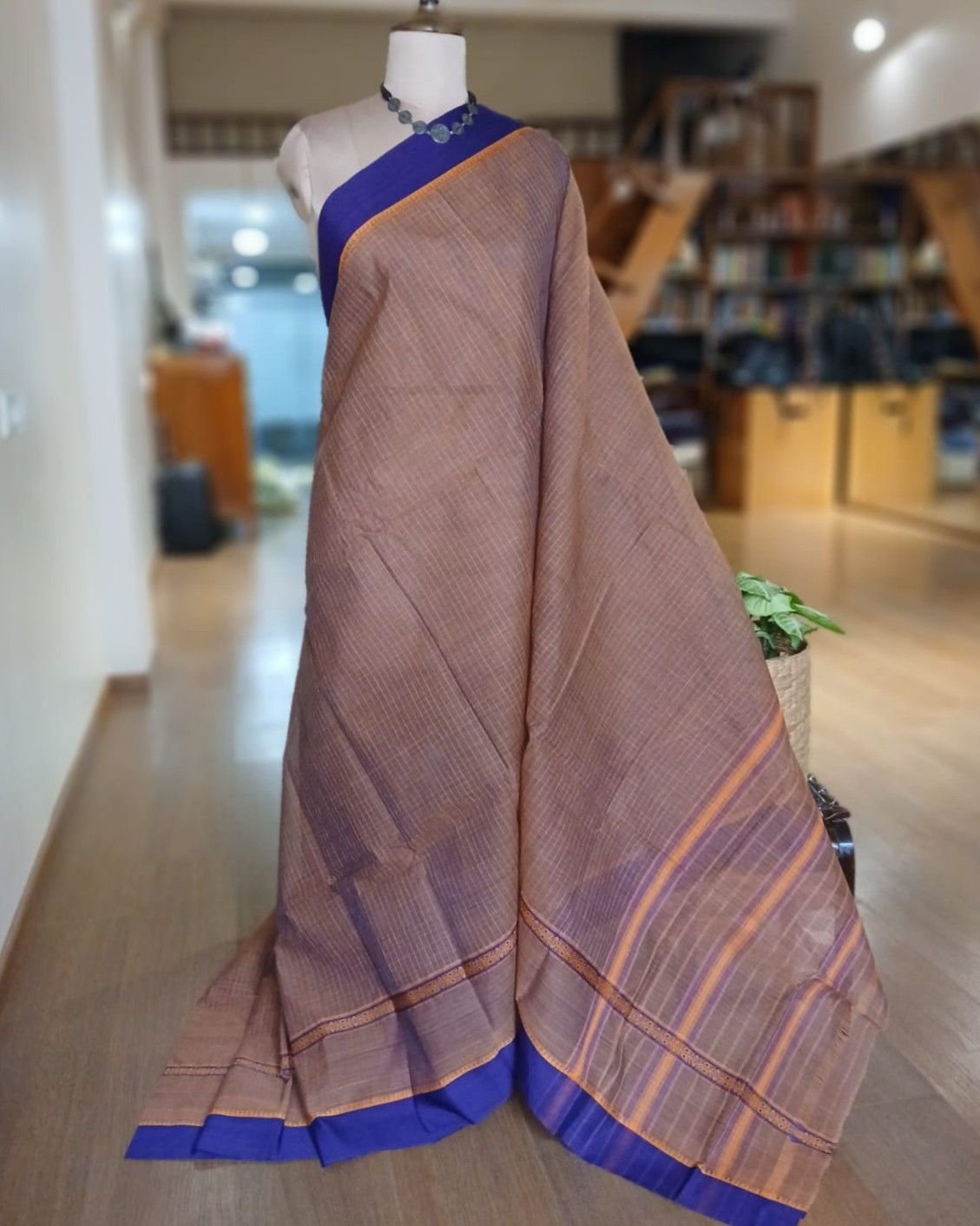 Handloom Cotton Saree from Narayanpet in Telangana – (HCSN1007) - Image 2
