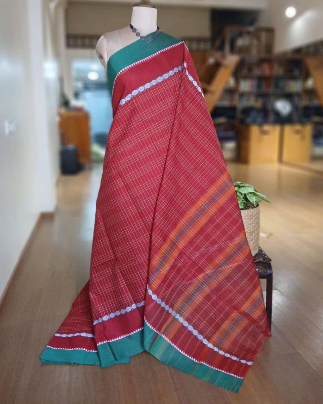 Handloom Cotton Saree from Narayanpet in Telangana – (HCSN1008) - Image 2