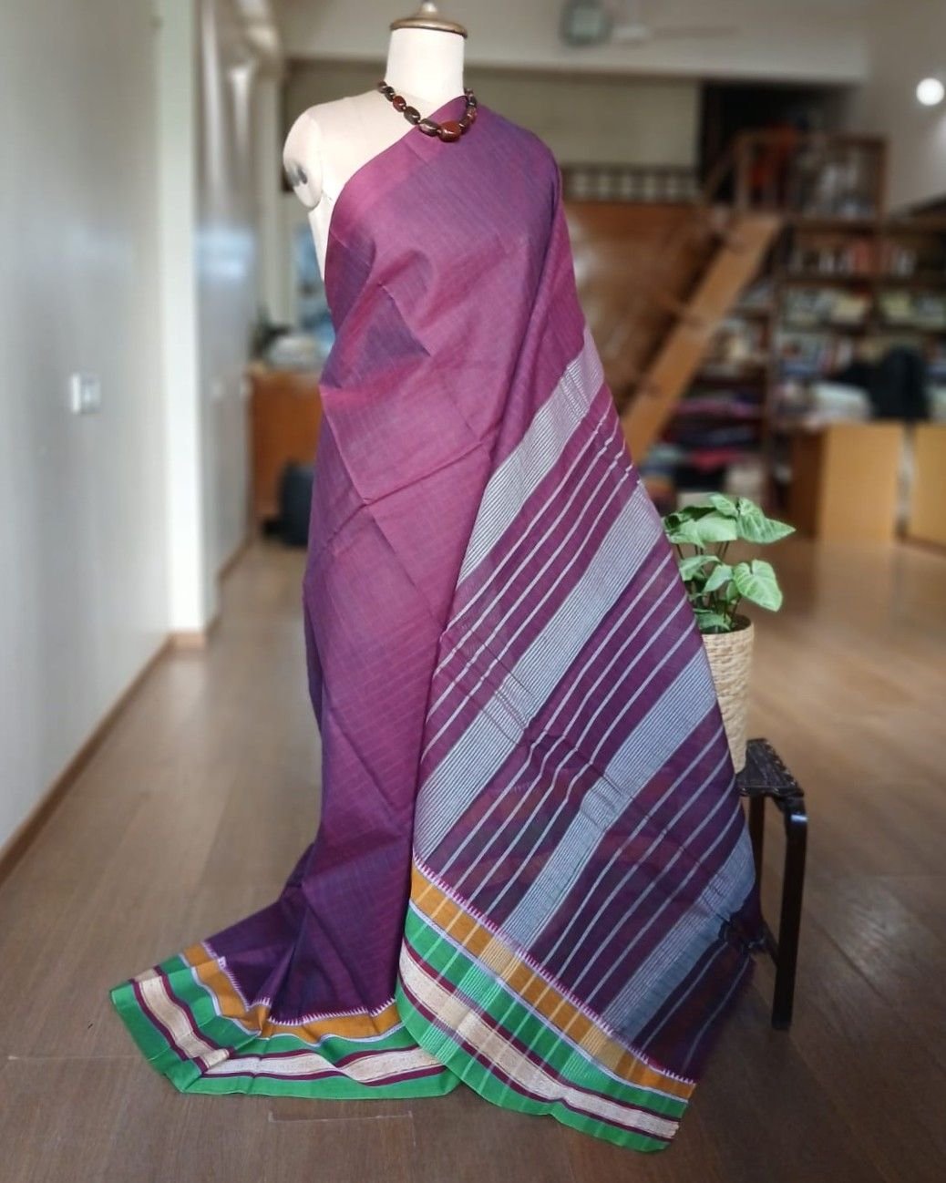 Handloom Cotton Saree from Narayanpet in Telangana – (HCSN1001) - Image 2