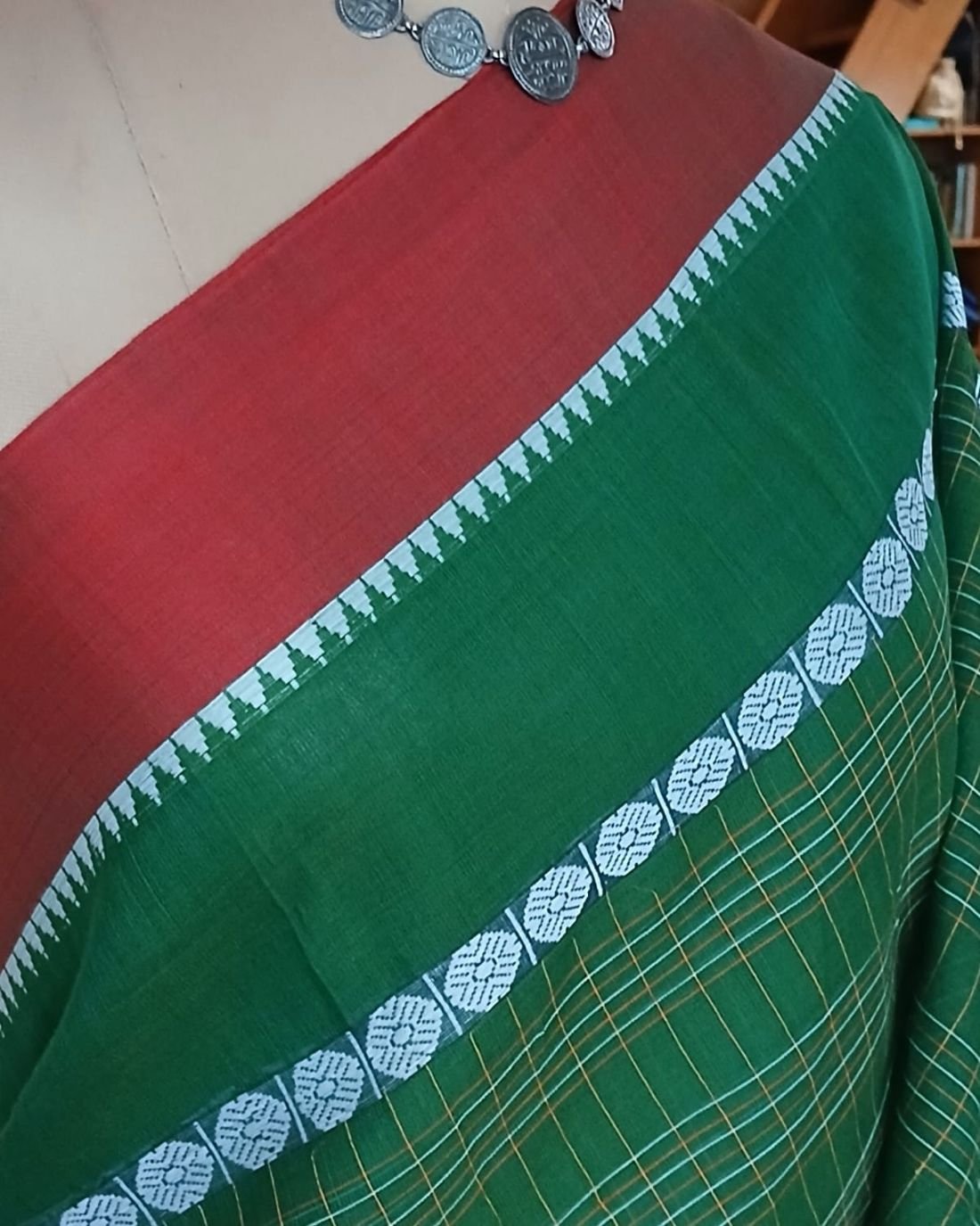 Handloom Cotton Saree from Narayanpet in Telangana – (HCSN1004) - Image 4