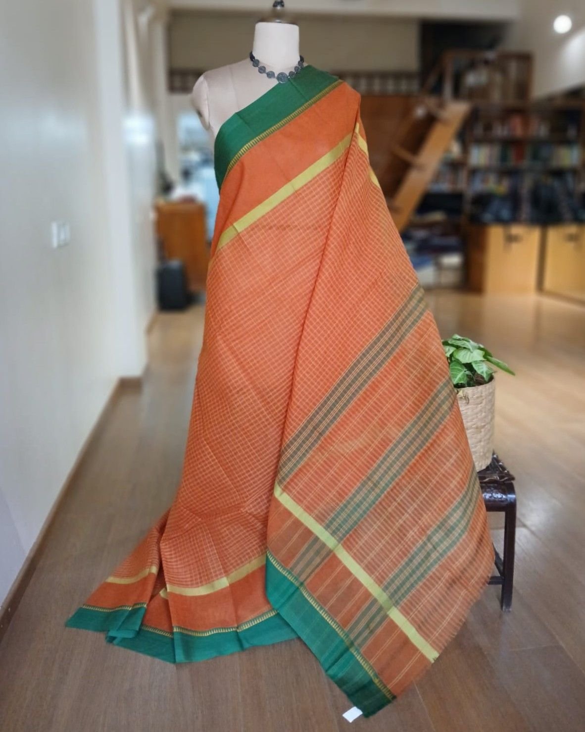Handloom Cotton Saree from Narayanpet in Telangana – (HCSN1005) - Image 2