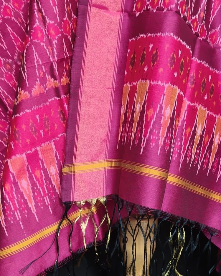 Silk-cotton Ikat Dupatta from Telengana – (SCDT0020) - Image 4