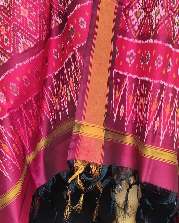 Silk-cotton Ikat Dupatta from Telengana – (SCDT0037) - Image 4