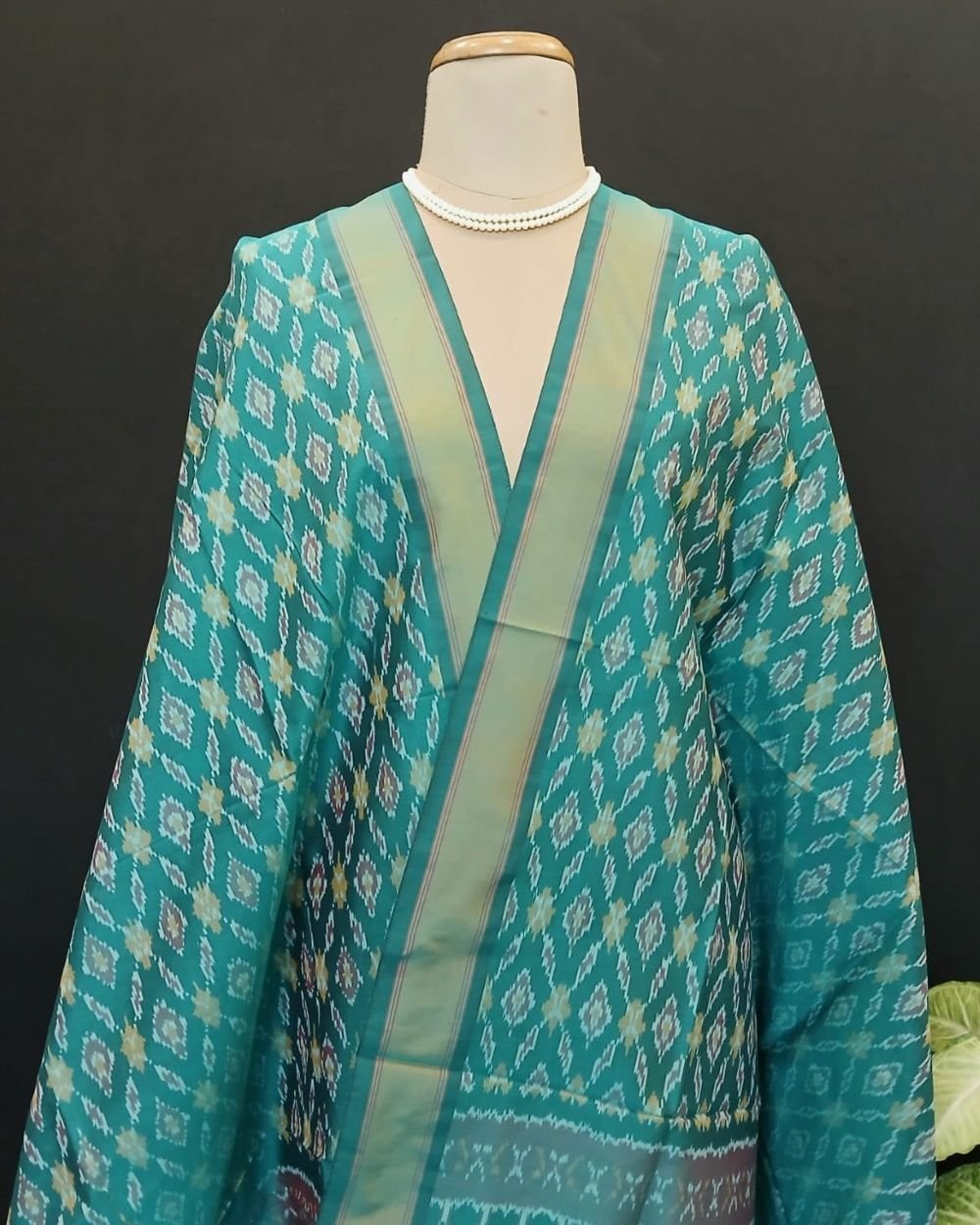 Silk-cotton Ikat Dupatta from Telengana – (SCDT0041) - Image 2