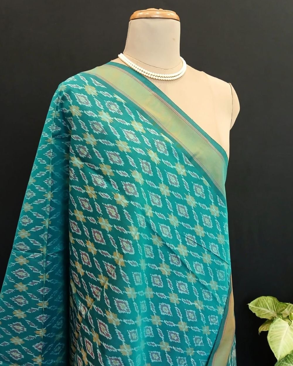 Silk-cotton Ikat Dupatta from Telengana – (SCDT0041) - Image 8