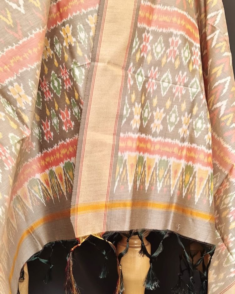Silk-cotton Ikat Dupatta from Telengana – (SCDT0035) - Image 4