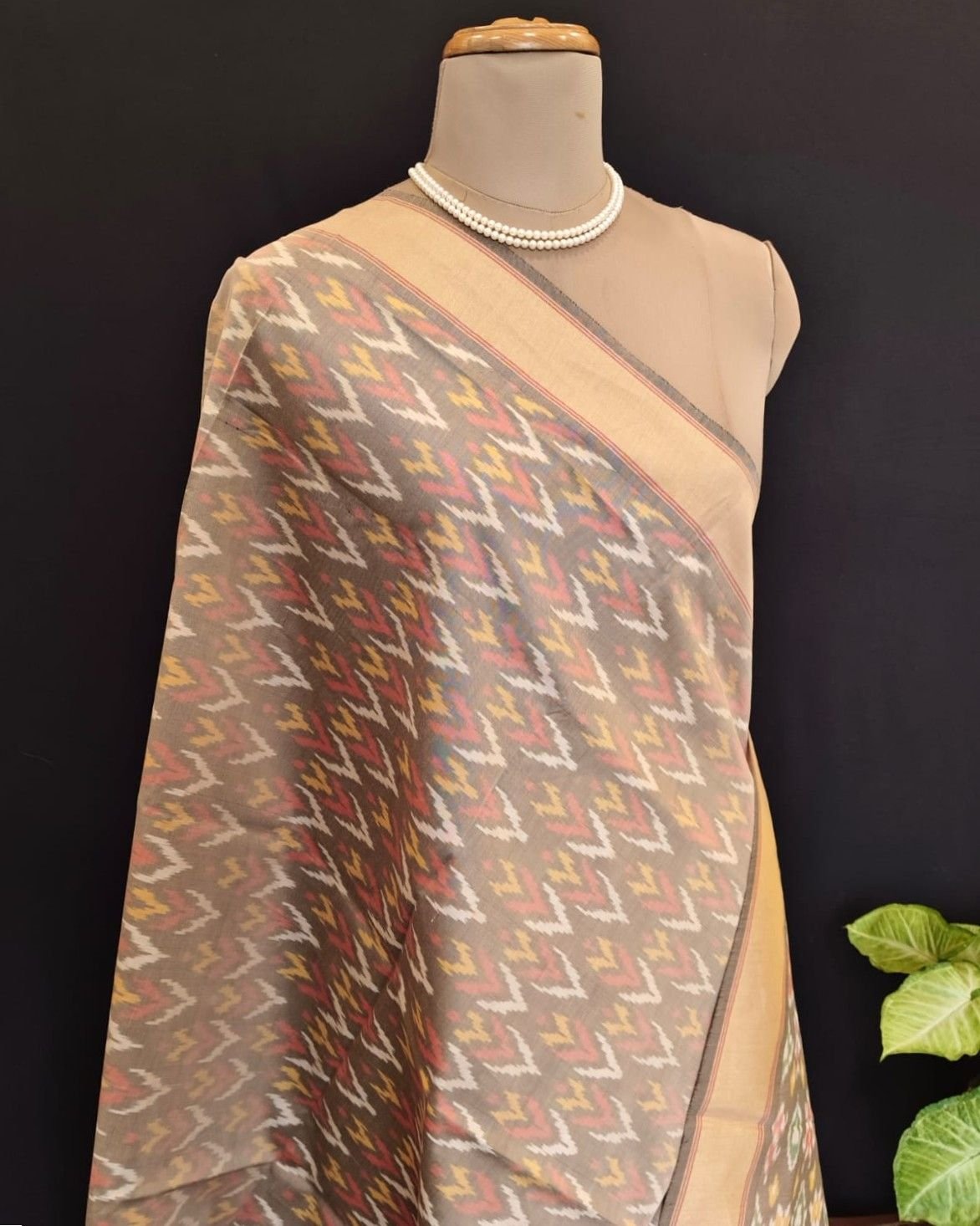 Silk-cotton Ikat Dupatta from Telengana – (SCDT0035) - Image 8