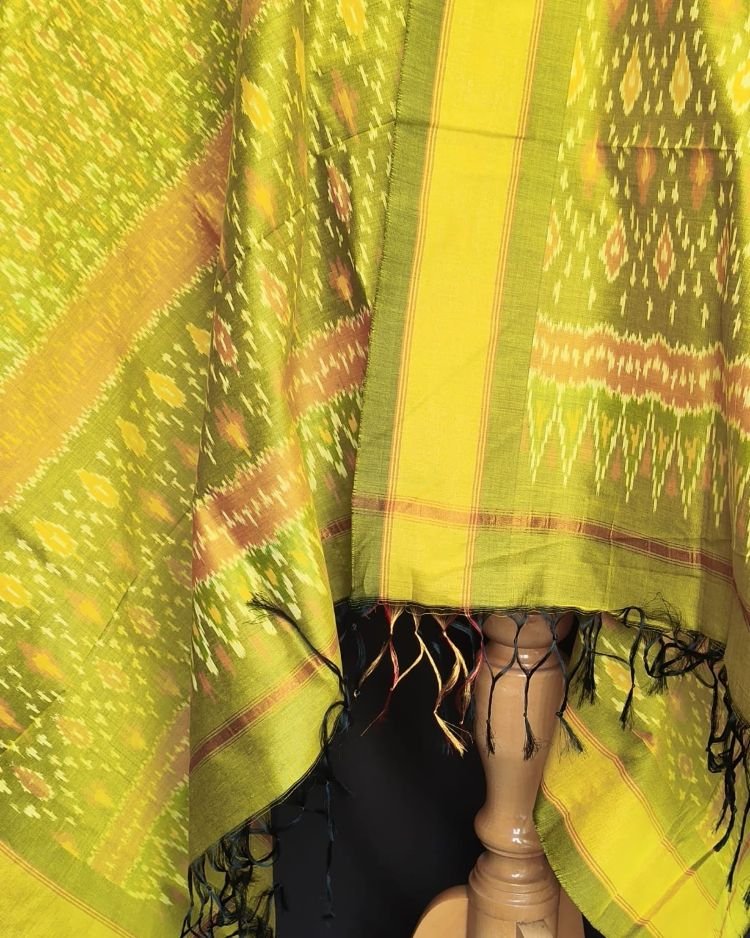 Silk-cotton Ikat Dupatta from Telengana – (SCDT0026) - Image 4