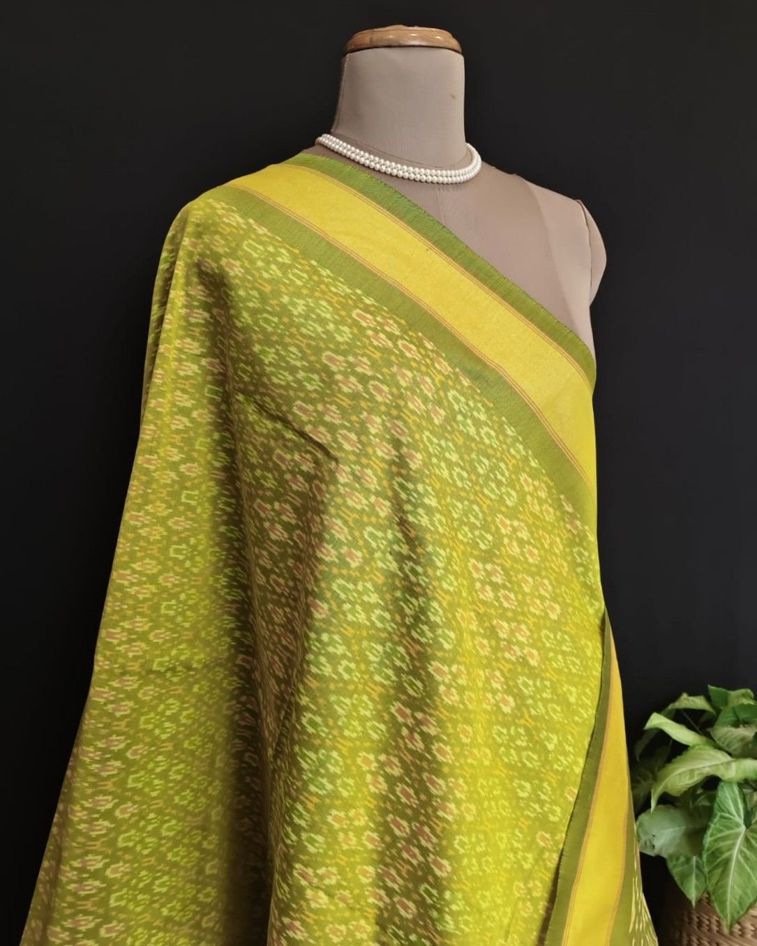 Silk-cotton Ikat Dupatta from Telengana – (SCDT0026) - Image 8