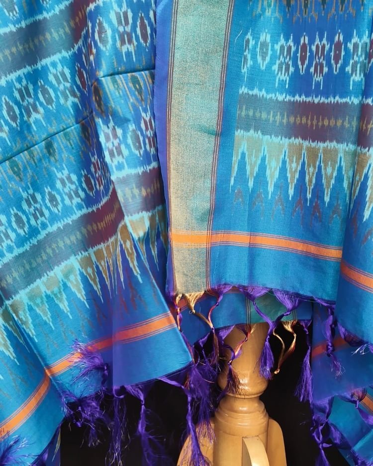 Silk-cotton Ikat Dupatta from Telengana – (SCDT0031) - Image 4